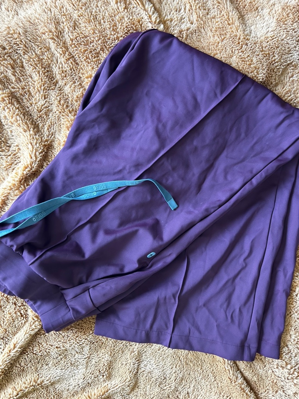 FIGS Women's Wine From X Scrub Pants with Teal Drawstring.willing to sell as set